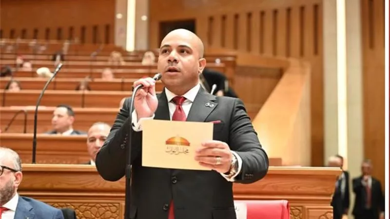 نائب يطالب بمراجعة شاملة لمشروعات الإسكان الاجتماعي وإعلان رقم 14