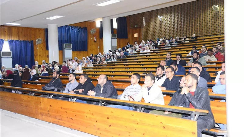 كلية الطب بجامعة أسيوط تنظم اليوم العلمي للأشعة التشخيصية لشباب الأطباء