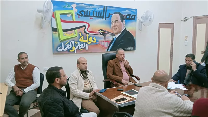 مدير تعليم أسيوط يعلن انتهاء امتحانات الإعدادية ويشيد بجهود القائمين عليها 