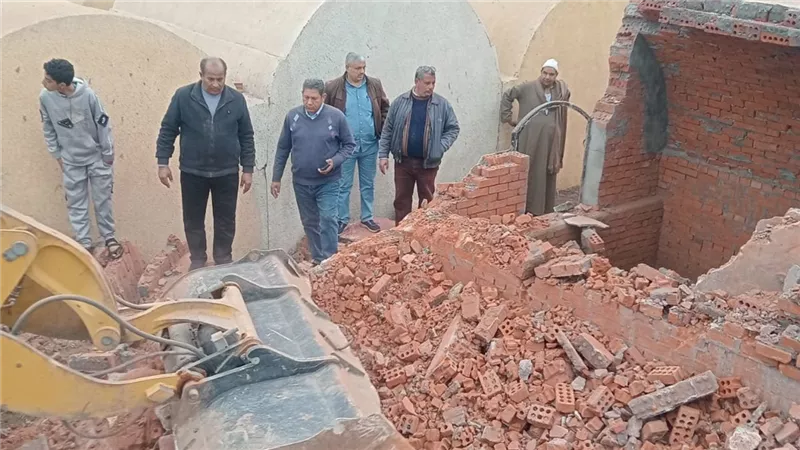 إحالة مختصين بزراعة المنوفية والوحدة المحلية للنيابة العامة لعدم تنفيذ الإزالة