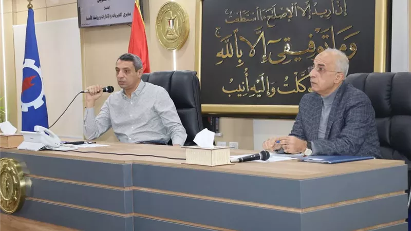 السويس| استعراض موقف الخطة الاستثمارية وملفات التصالح في البناء وتقنين الأوضاع