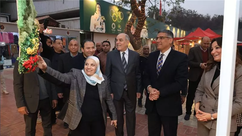 محافظ الجيزة: دعم الحرف اليدوية والأسر المنتجة أولوية لتحقيق التمكين الاقتصادي