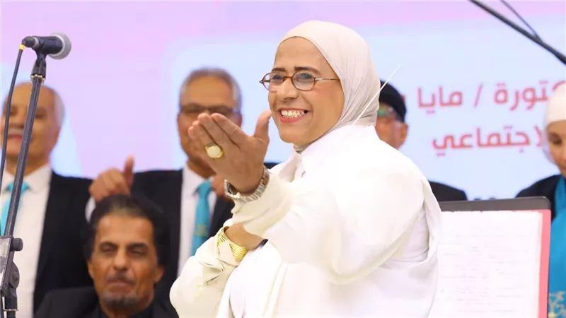 أول امرأة مايسترو.. إيمان الجنيدي تكشف عن لحظة تكريمها من انتصار السيسي| خاص