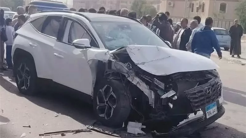 مصابان في حادث تصادم سيارتين ملاكي بمدينة السلام 2 بالسويس