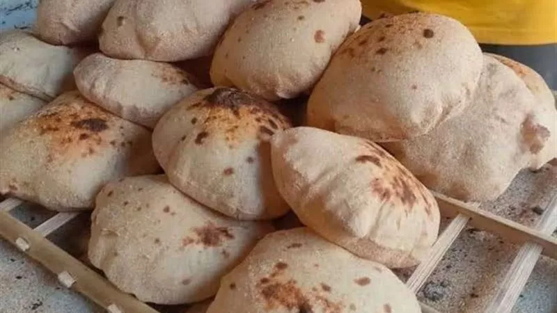 ضبط 13 مخبزًا مخالفة وضبط مخالفات في أوزان الخبز وجودته