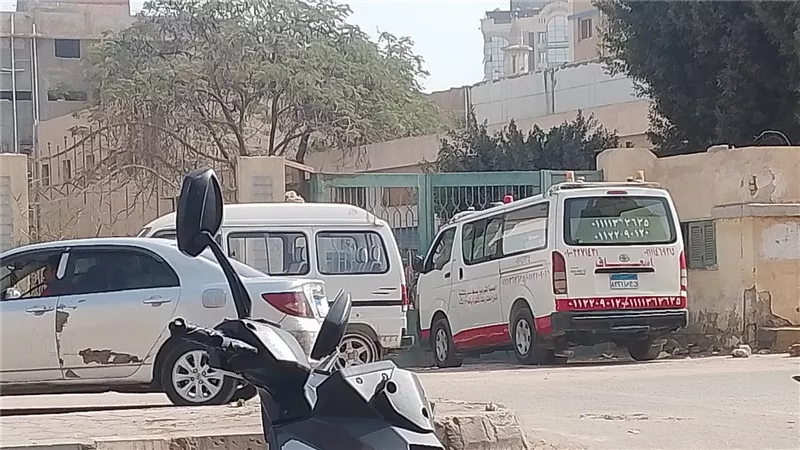 وصول جثامين ضحايا حادث تسرب الغاز الـ5 بشبرا الخيمة لمشرحة مستشفى بنها