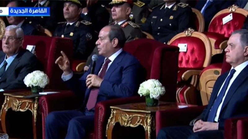الرئيس السيسي: قولت قبل كده هاتو شبابنا وبناتنا ينخرطو معانا فى كلية الشرطة