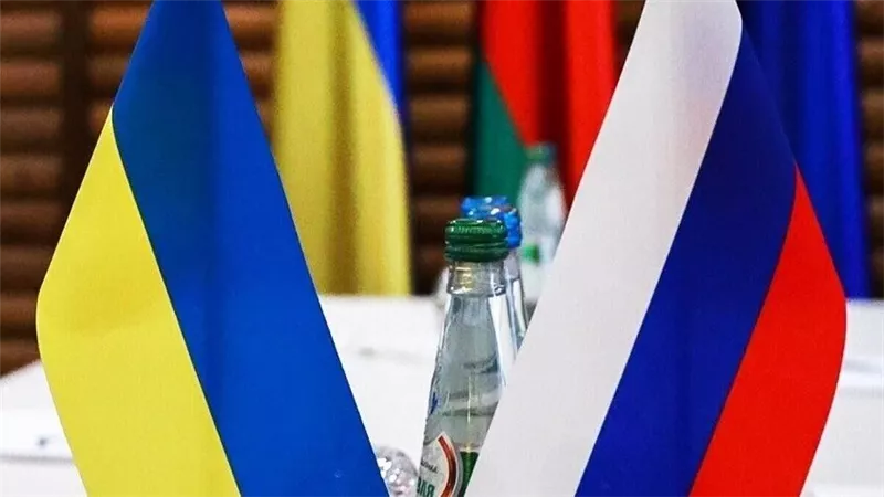 سمير أيوب: ضربات روسيا لأوكرانيا لا علاقة لها بالمفاوضات