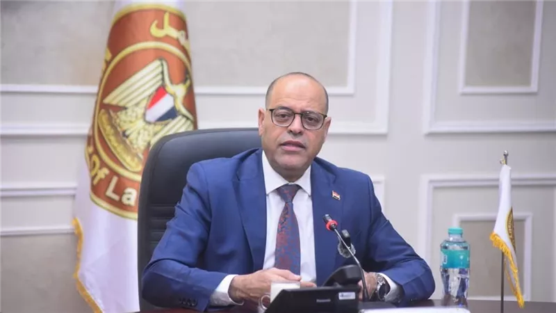 100 فرصة عمل جديدة بإحدى شركات الغزل والنسيج بالمنطقة الحرة بالإسماعيلية