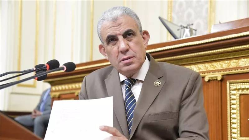 أمين العمال بـ