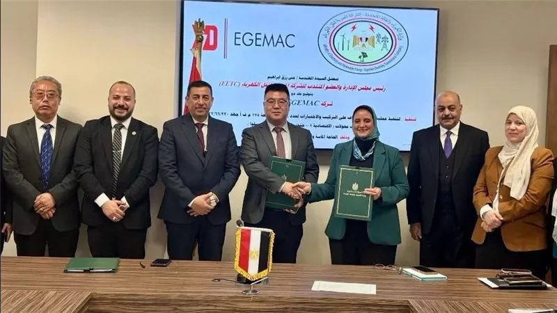 المصرية لنقل الكهرباء توقّع عقدًا مع XDإجيماك لتدعيم الشبكة وتأمين صيف 2026