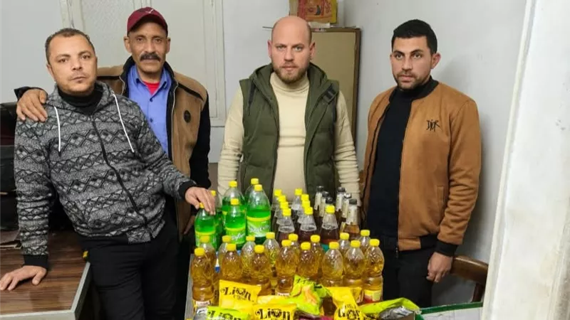 ضبط سلع مجهولة المصدر وأخرى منتهية الصلاحية وتحرير محاضر لمستودعات بنى في سويف