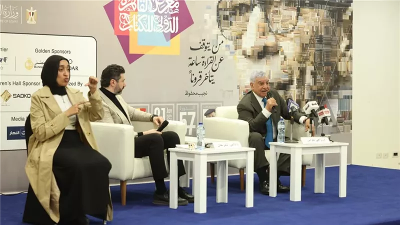 زاهي حواس من معرض الكتاب: إطلاق حملة كبرى لاستعادة المسلة المصرية في بريطانيا