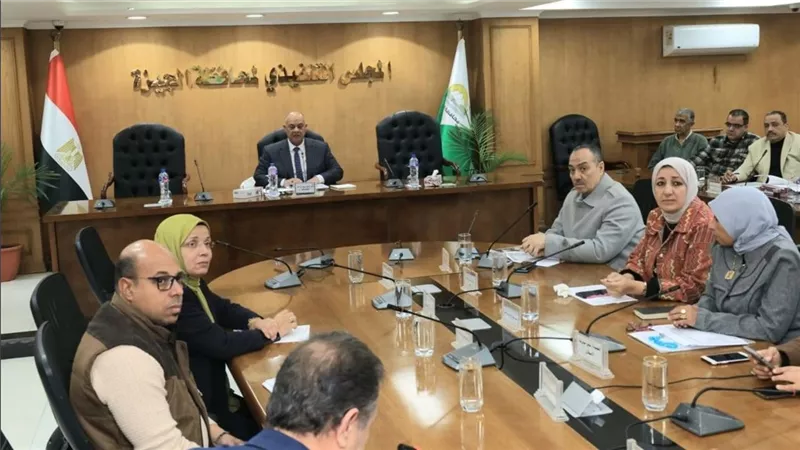سكرتير عام الجيزة يتابع ملفات التصالح والخطة الاستثمارية لتعظيم أصول الدولة