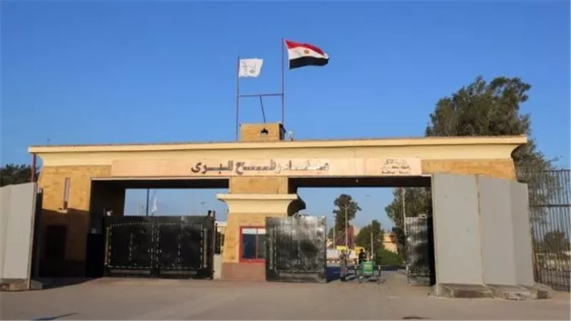 مكتب نتنياهو يقول إنه لا يوجد خلاف مع مصر حول معبر رفح 