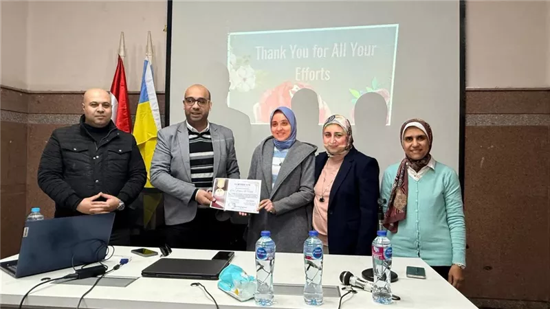 وكيل وزارة الصحة بالاسكندرية يشهد فعاليات اليوم العلمي الرابع للصيادلة 
