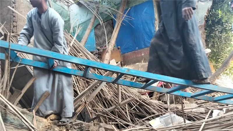 جهاز العمر تحت الركام.. انهيار منزل يطيح بفرحة عروسة في كيمان المطاعنة بإسنا