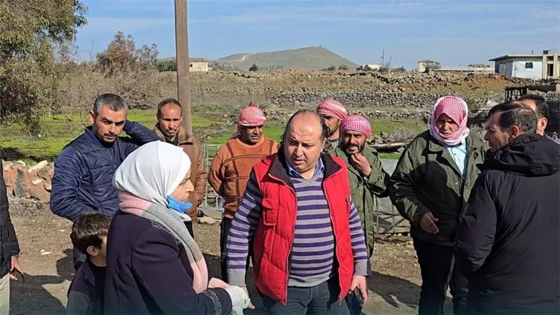 إسرائيل ترش الأراضي الزراعية في القنيطرة السورية بمادة مجهولة (صور) 