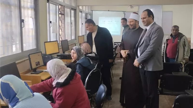 المعاهد الأزهرية: برامج تدريبية لتنمية مهارات المعلمين على الذكاء الاصطناعي