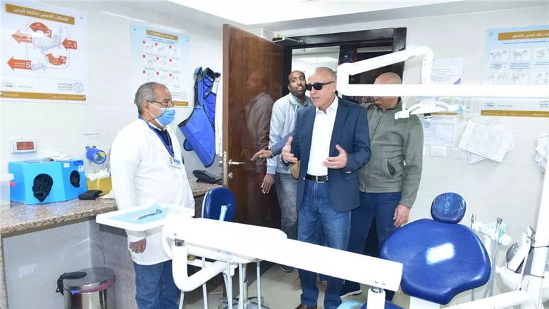 محافظ الأقصر يشيد بمستوى الخدمات الطبية بوحدة طب أسرة الحليلة