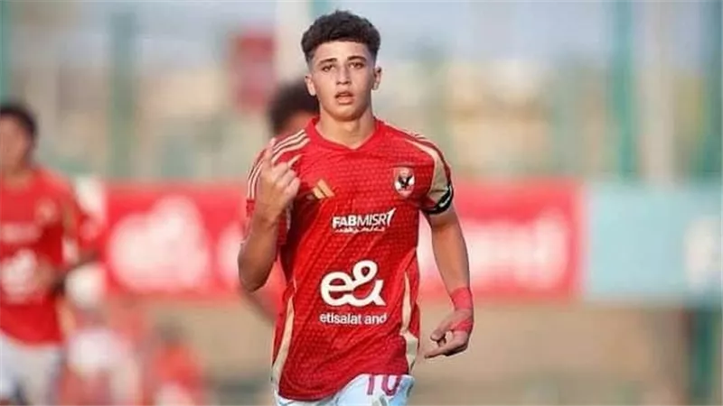 بلال عطية لاعب النادي الأهلي يخضع لجراحة ناجحة في الركبة