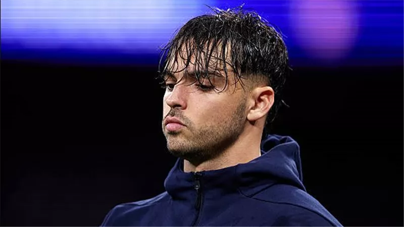 صحفي إسباني يصدم جماهير ريال مدريد ويعلن إصابة «أسينسيو» بكسر في الساق