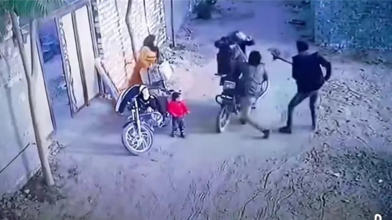 «لهو الأطفال» ينتهي بمأساة في فاقوس.. إصابة عائلة كاملة فى مشاجرة بالشرقية