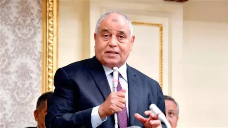 نائب يقترح التعاون مع القطاع الخاص للإعلان عن الهواتف المصنعة محليًا