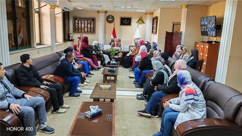 عميد طب بنها : تطبيق أعلى معايير الجودة ومكافحة العدوى في المستشفيات الجامعية