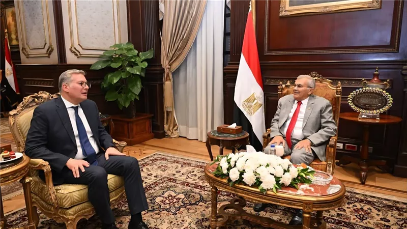 عصام فريد: نتعاون مع وزارة البترول لدعم التنمية المستدامة