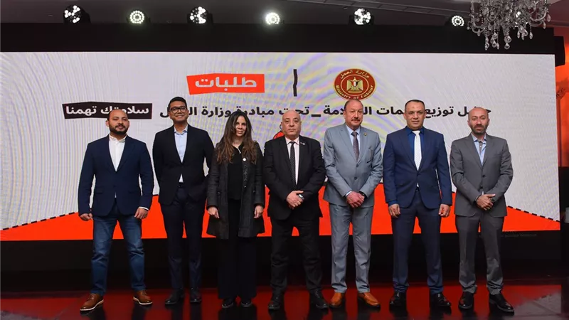 «طلبات مصر» توزع 3000 خوذة لحماية سائقي التوصيل                               