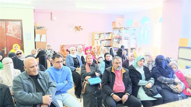 منطقة السويس الأزهرية تختتم مبادرة «أنا الراقي بأخلاقي» بتكريم المشاركين