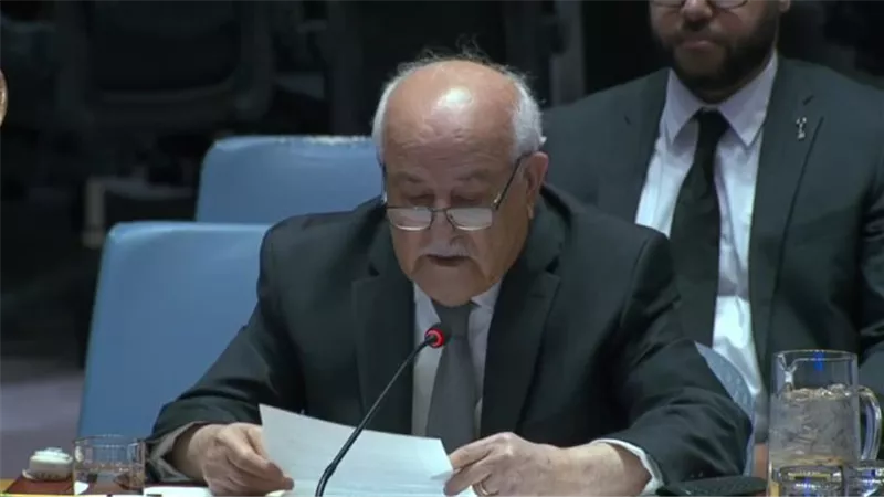مندوب فلسطين لدى الأمم المتحدة: يجب تخلى إسرائيل عن خطها لتهجير شعب فلسطين