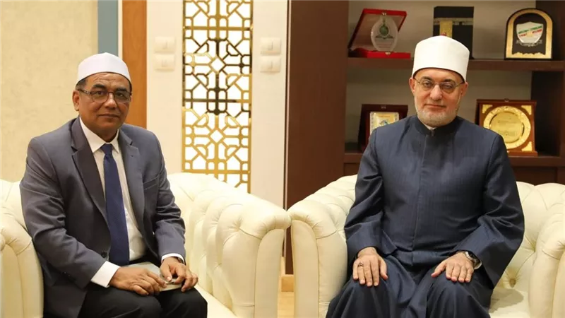 مفتي الجمهورية يستقبل وفدًا من مكتب شيخ الإسلام في تايلاند
