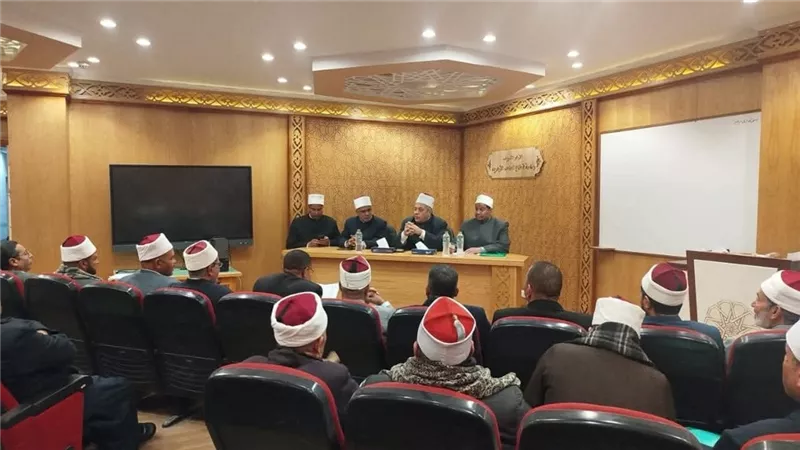رئيس قطاع المعاهد يجري قرعة اختيار أعضاء كنترول الشهادة الثانوية الأزهرية 