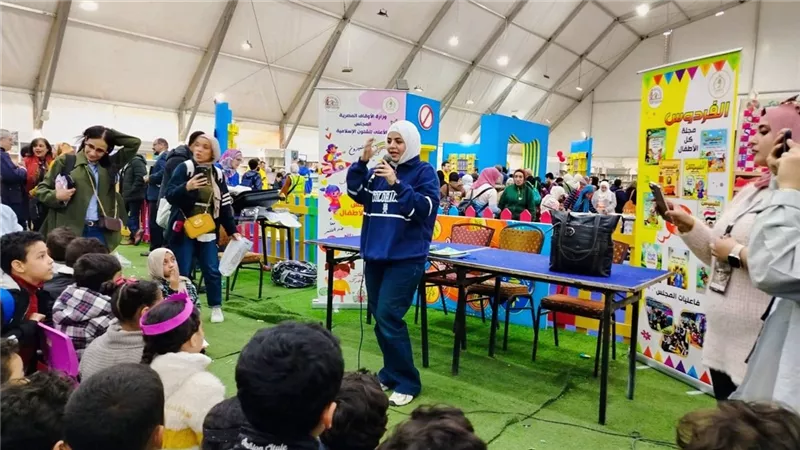 مجلة «الفردوس» للأطفال تنظم ورشة حكي تفاعلية بعنوان «مساعدة الغير» بجناح الطفل