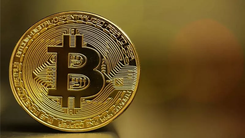 البيتكوين يستقر قرب 64 ألف دولار وسط ترقب الفائدة الأمريكية 