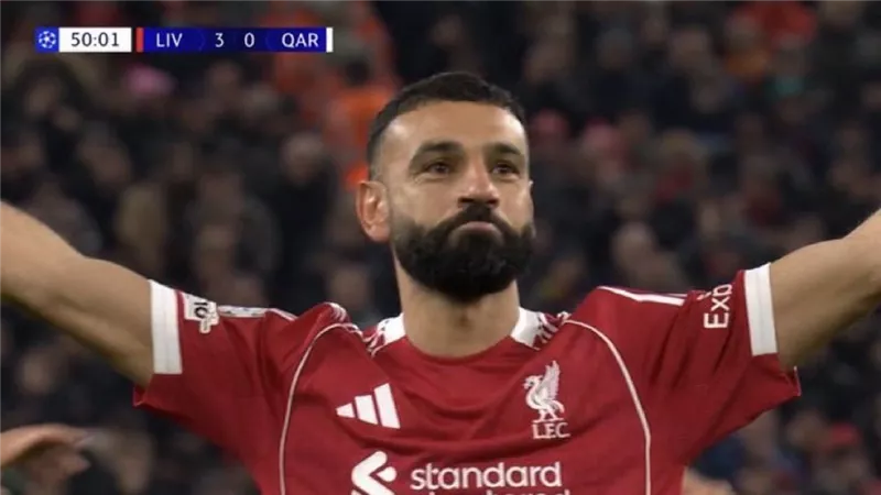 محمد صلاح يتصدر التشكيلة المثالية للجولة الثامنة من بطولة دوري أبطال أوروبا