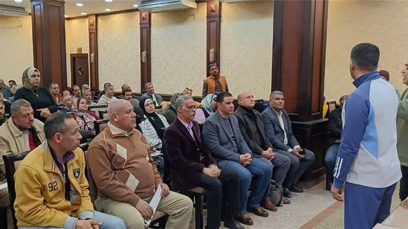 محافظ أسيوط: رفع الوعي باشتراطات الأمن والسلامة ضرورة للحد من المخاطر