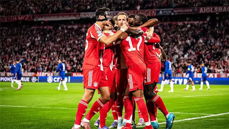 أهداف وملخص مباراة بايرن ميونخ وايندهوفن الشوط الأول بدوري أبطال أوروبا 2025-2