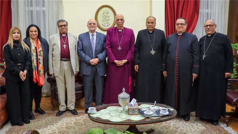 رئيس أساقفة الكنيسة الأسقفية يستقبل الأمين العام لمجلس كنائس الشرق الأوسط