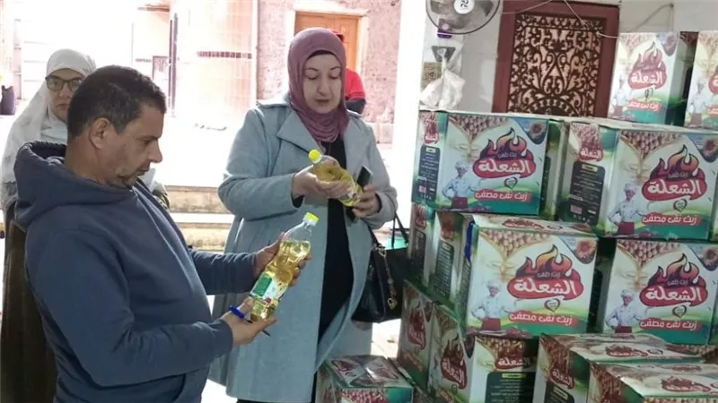 ضبط أكثر من نصف طن زيوت وتحرير 124 مخالفة في حملة تموينية بالدقهلية