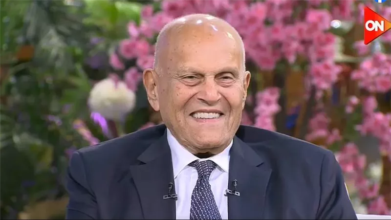 «أحلم بالعملية قبل إجرائها»..  مجدي يعقوب يكشف أسرار حياته الشخصية والمهنية