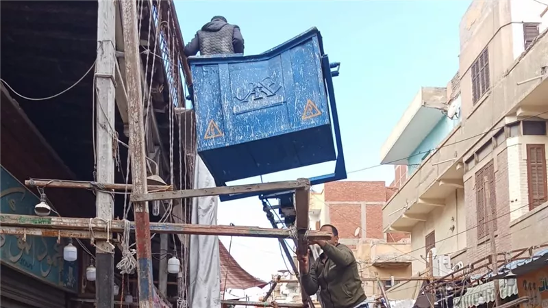 حملة مكبرة ينفذها حي أول مع قوات إنفاذ القانون لرفع الإشغالات بالإسماعيلية