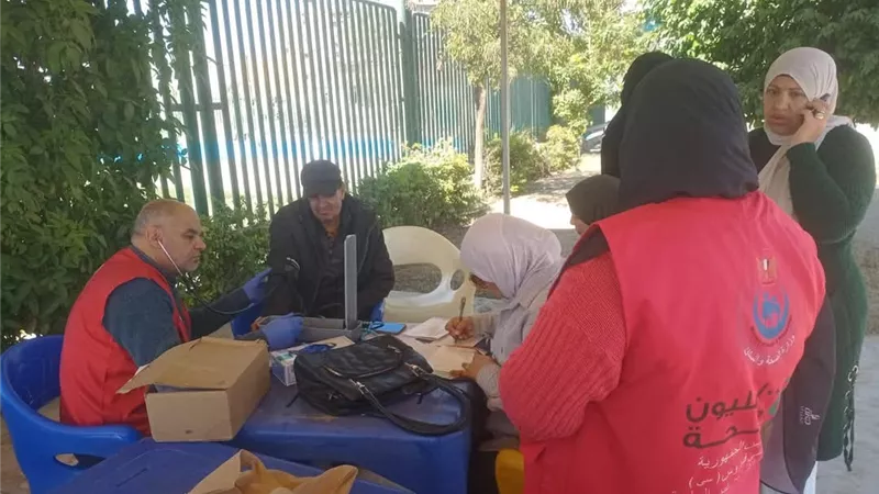الصحة تنفذ قوافل طبية مجانية مصغرة بمركز شباب التوفيق ونادي منتخب السويس 