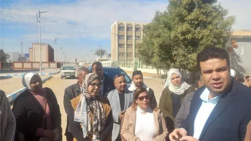 نائب محافظ السويس يتفقد أعمال التطوير بمدينة السادات ويوجه بسرعة تلافى الملاحظ