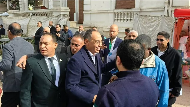 يوم الوفديين.. هاني سري الدين أول الحضور في انتخابات رئاسة بيت الأمة