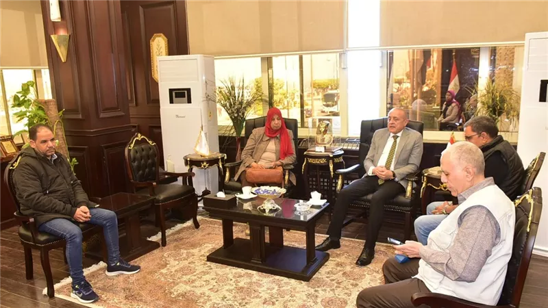 لمتابعة التقنين.. محافظ الأقصر يستقبل رئيس الهيئة العامة المصرية للمساحة