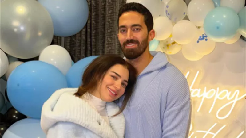 الحمدلله على نعمة البيت والزوجة.. مي عز الدين برفقة زوجها من عيد ميلاده