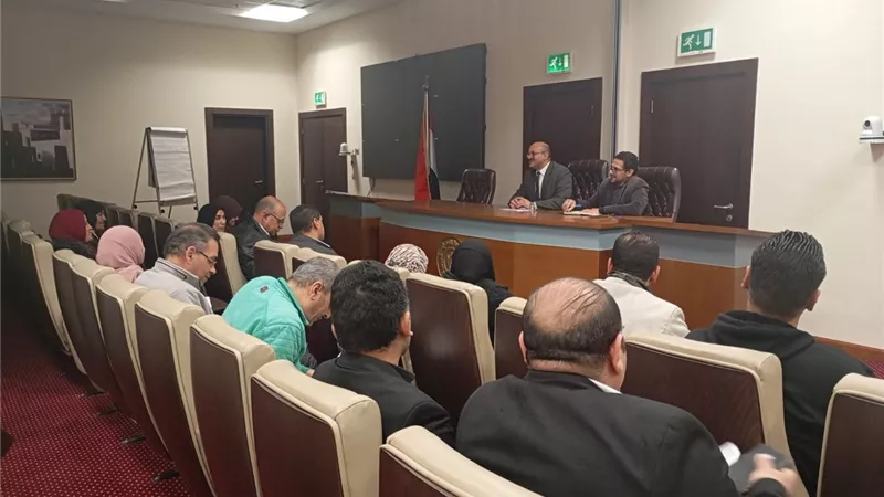 وزارة العمل تواصل عقد ندوات التوعية استعدادًا للدورة النقابية 2026–2030 